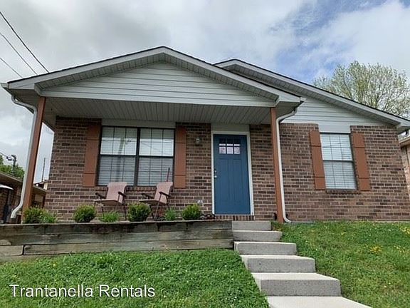 2nd image of 805 Valerie Ln