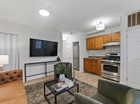 1500 Ridge Pl SE, Washington, DC