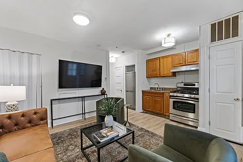 1500 Ridge Pl SE #ID1491693P Photo 1