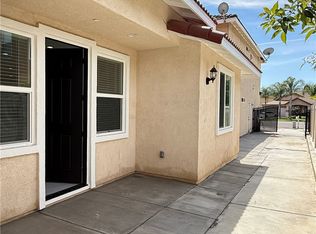 2199 Whitman Way #2, Corona, CA 92878
