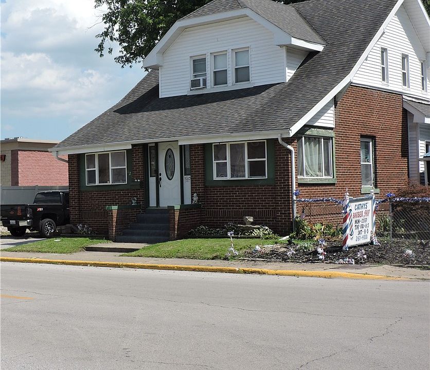 1st image of 120 W Main St