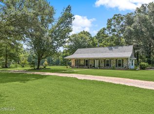320 McSween Rd, Picayune, MS 39466