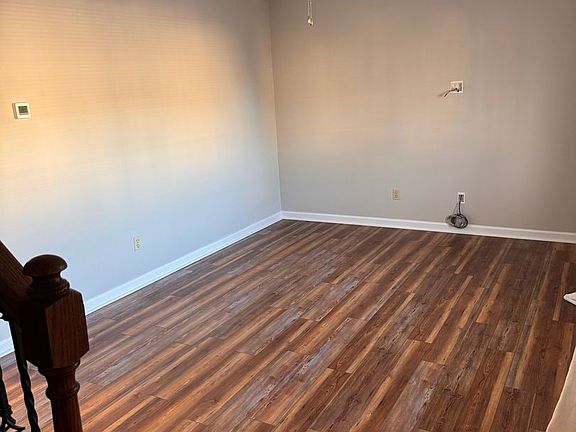 2nd image of 164 Kitty Hawk Sq