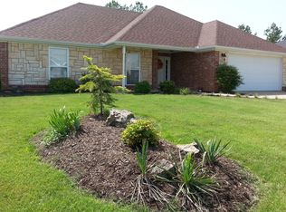 2863 N Pyrite Dr, Fayetteville, AR 72704