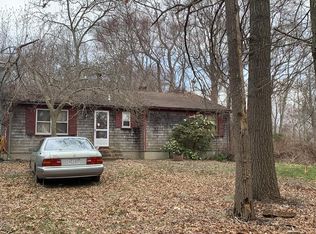 462 Oak St, Swansea, MA 02777