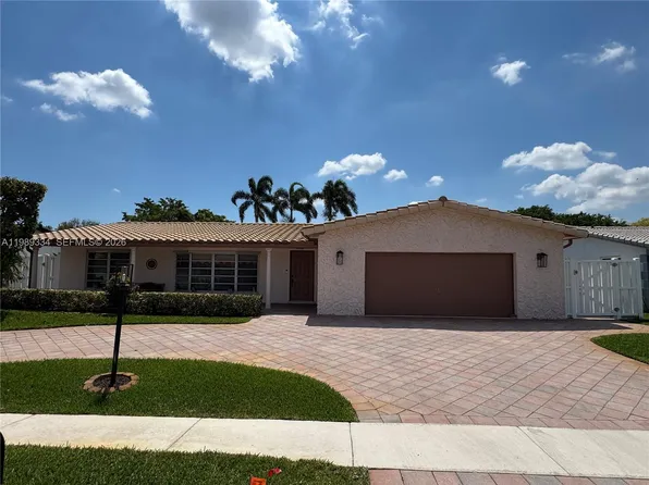 10650 NW 19th St, Pembroke Pines, FL 33026