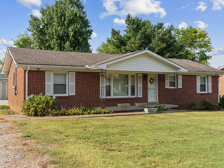 209 Oak Dr — Photo 24
