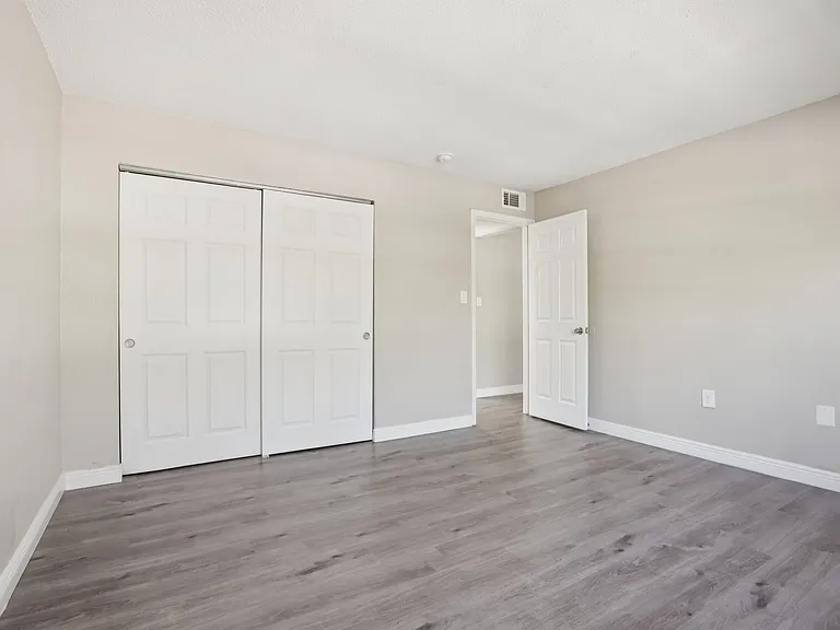 Serenity Lake Apartments — Photo 88