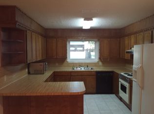 1310 Haven Dr, Comanche, TX 76442
