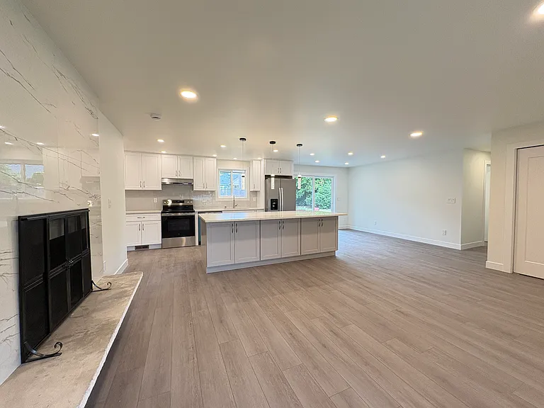 4057 E Spokane St — Photo 10