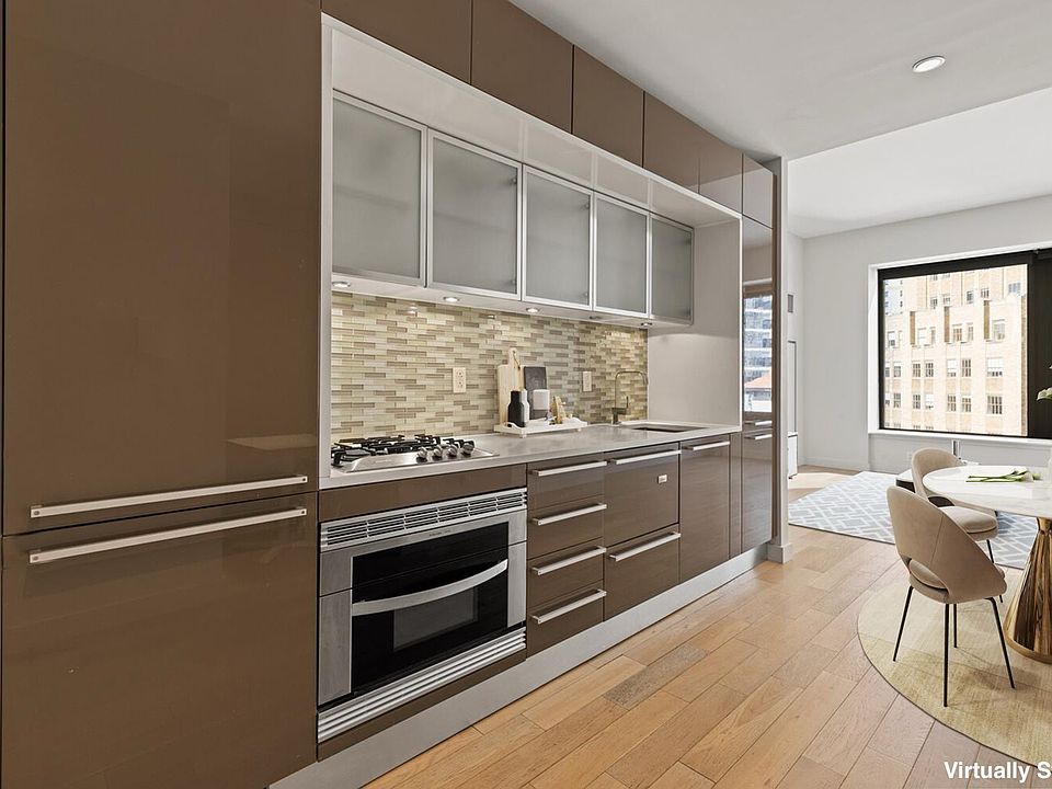 1st image of 75 Wall St APT 33G