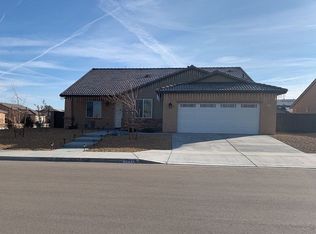 13475 Warren Pl, Victorville, CA 92395