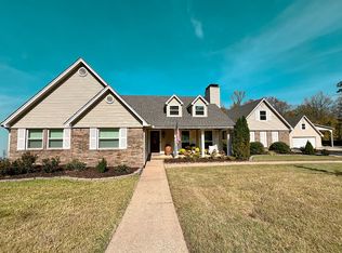 13 Neal St, Bryant, AR 72022