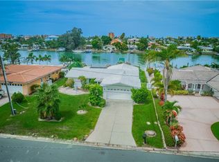 11400 7th St E, Treasure Island, FL 33706