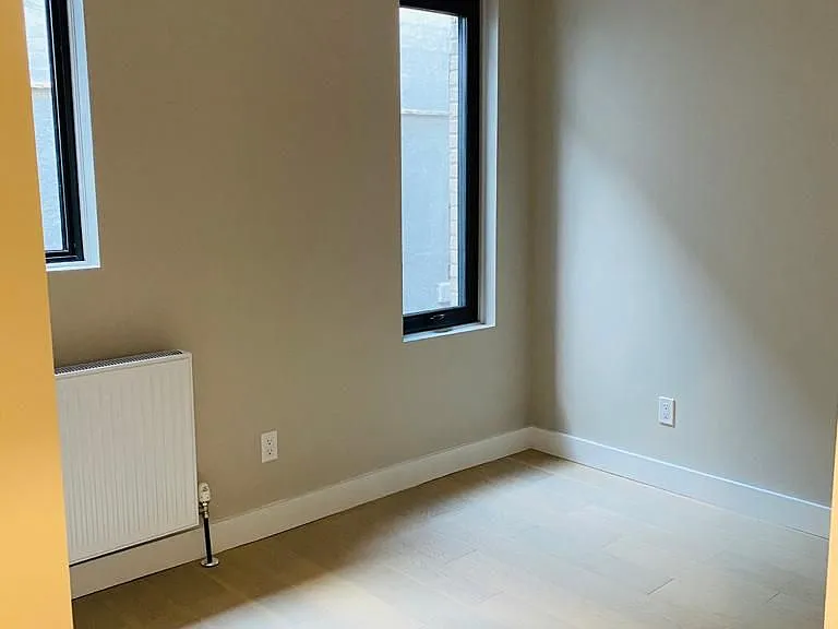 1022 Bloor St W #2A — Photo 7