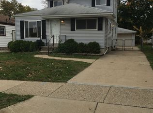 24837 Grove Ave, Eastpointe, MI 48021