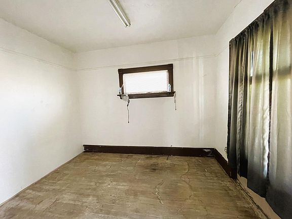 5th image of 1545 Michigan Ave