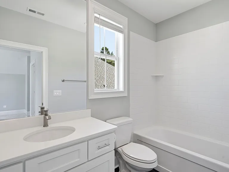 Upstairs bedroom #4 ensuite bath