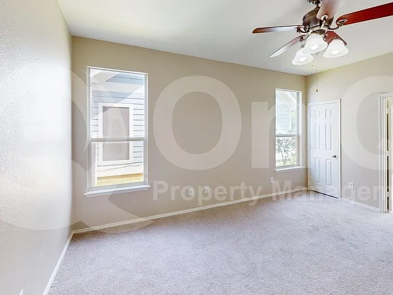 10301 Waterbury Dr — Photo 11