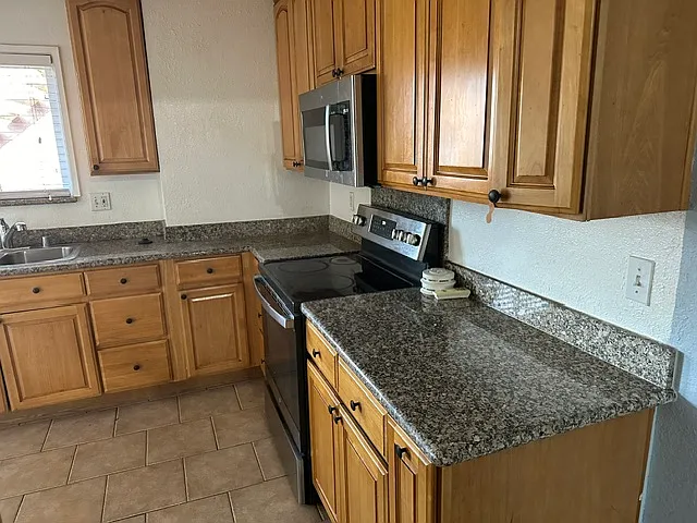 670 Nello Dr #4 — Photo 3