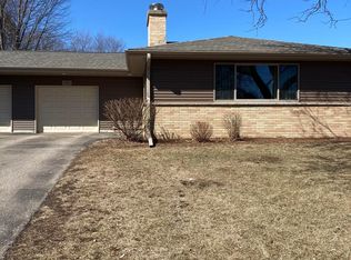 1101 S Division St, Waunakee, WI 53597