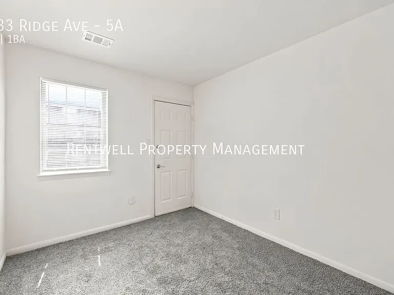 7033 Ridge Ave #5A — Photo 10
