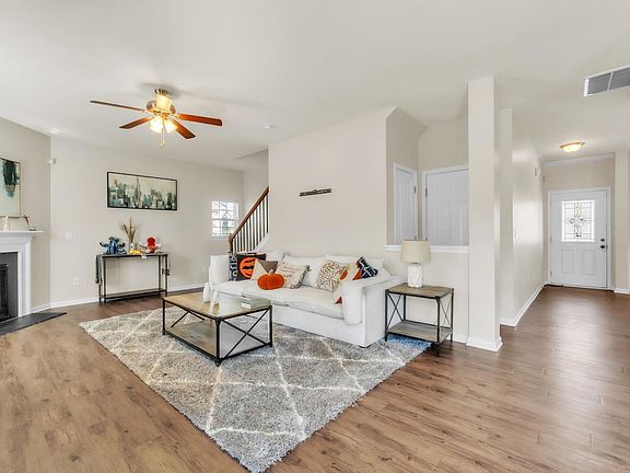 2nd image of 509 Friar Park Ln