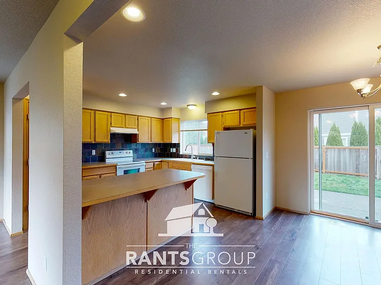6428 Candace Ct SE — Photo 2