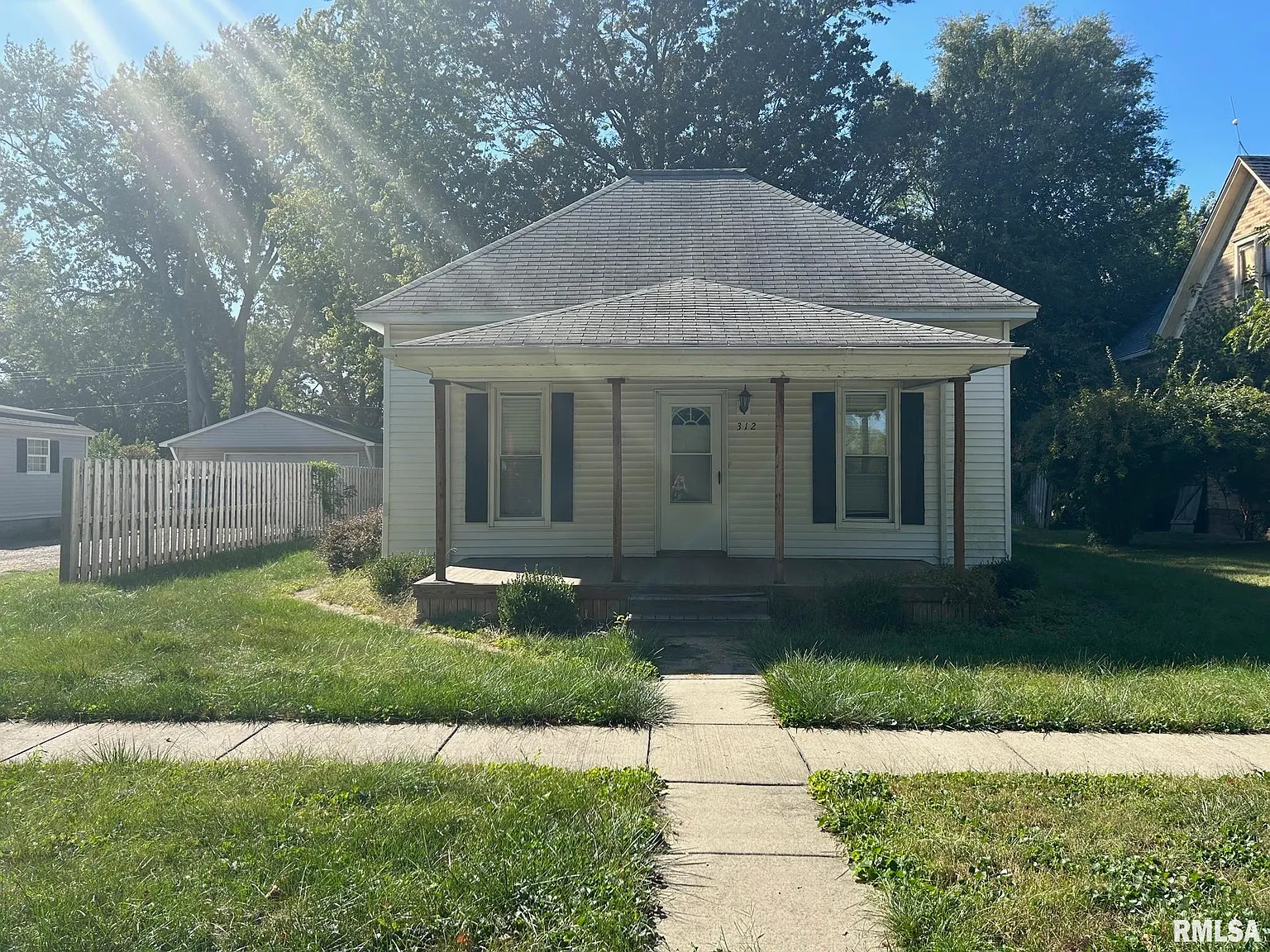 312 S Eaton St photo 1