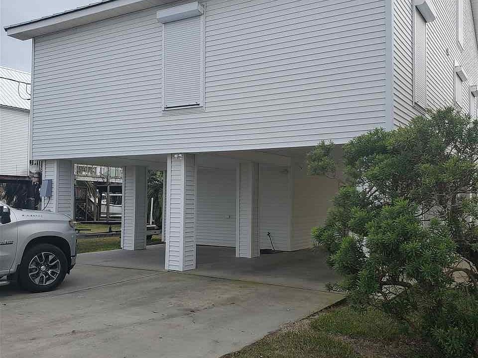 1031 Bourg St, Golden Meadow, LA 70357 Zillow