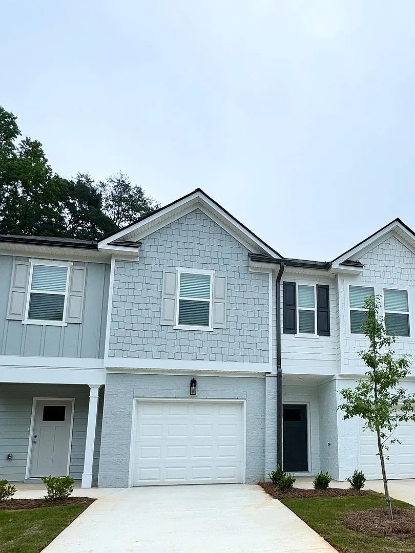 McCoy Street Townhomes! — Photo 2
