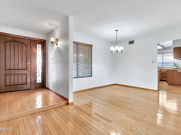 2nd image of 1529 E MCNAIR Drive