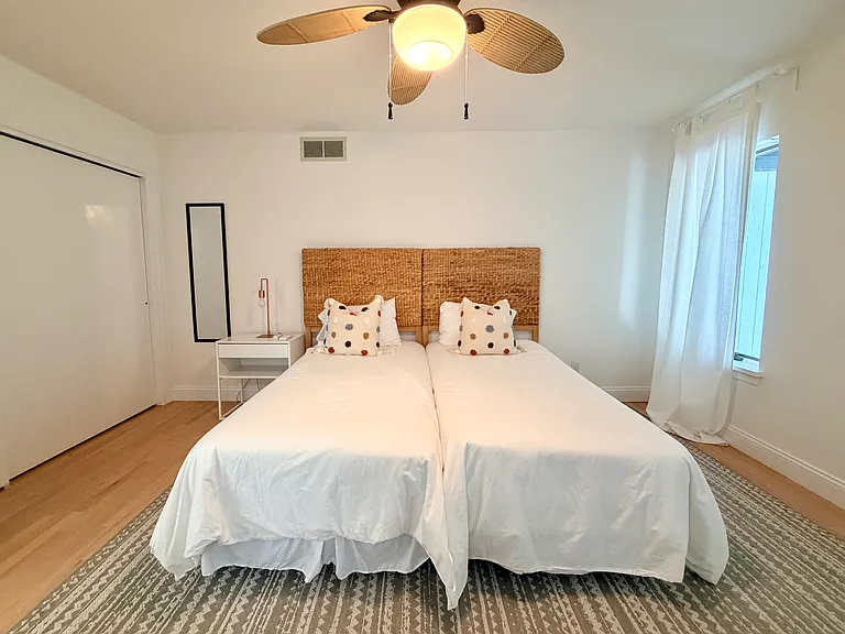 7 Midhampton Ct — Photo 17