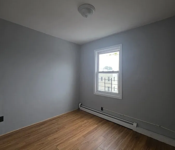 8 Garfield St — Photo 11