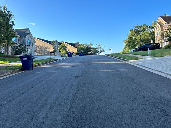 4th image of 3695 Lindsy Brooke Ct