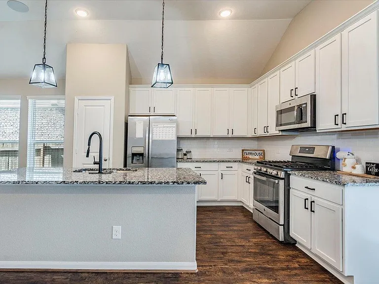 733 Blue Oak Blvd — Photo 13