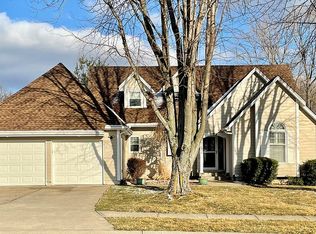 3635 SW Windsong Dr, Lees Summit, MO 64082