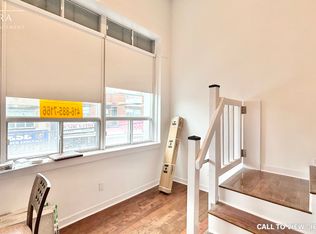 75 Kensington Ave #204, Toronto, ON M5T 2K2