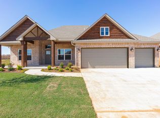 3201 Needle Dr, Yukon, OK 73099