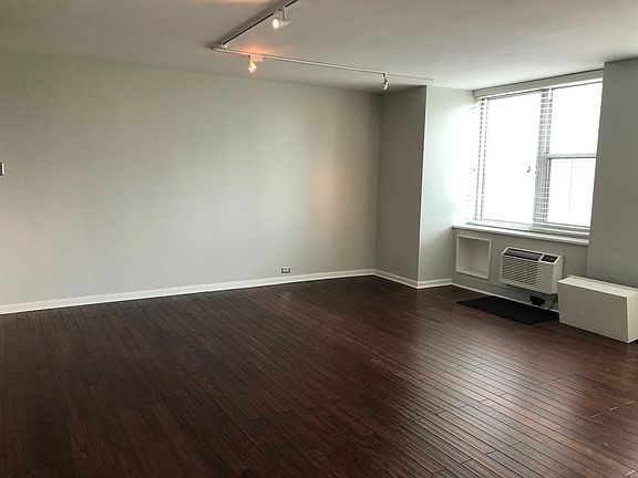5th image of 4250 N Marine Dr APT 910