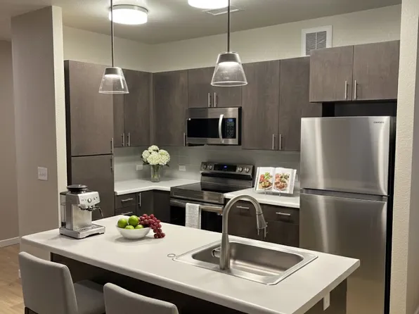 Crossing Pointe South