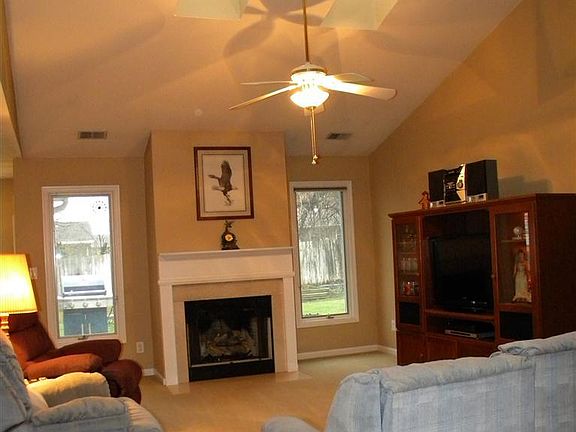 3rd image of 514 Tincher Dr