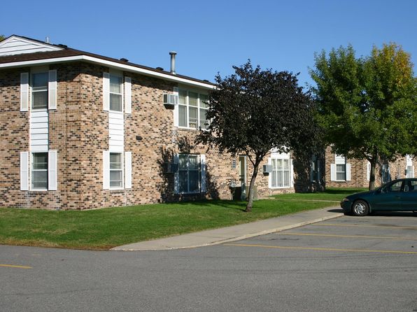 1604 Roe Crest Dr #8