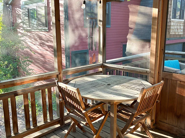 1178 Burns Ave — Photo 9