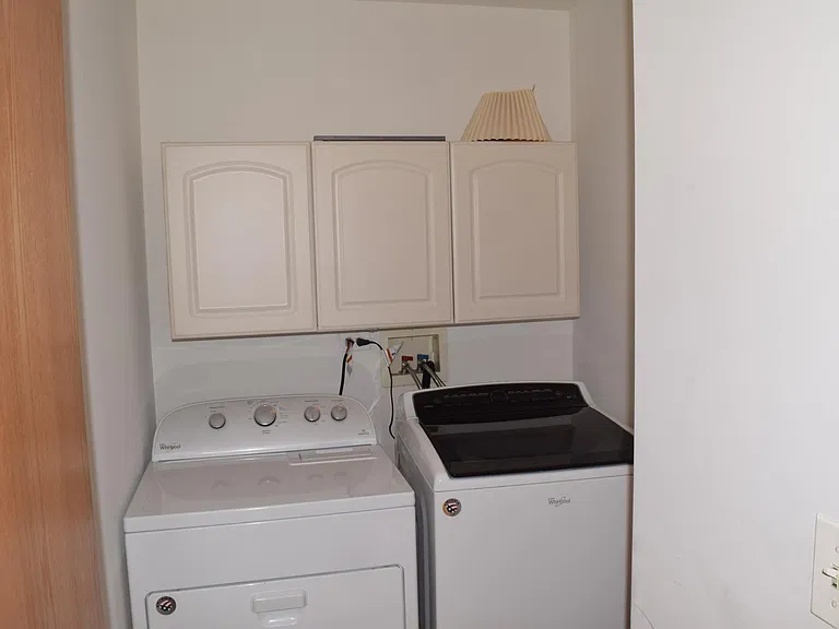 2374 Foxmoor Ln — Photo 6