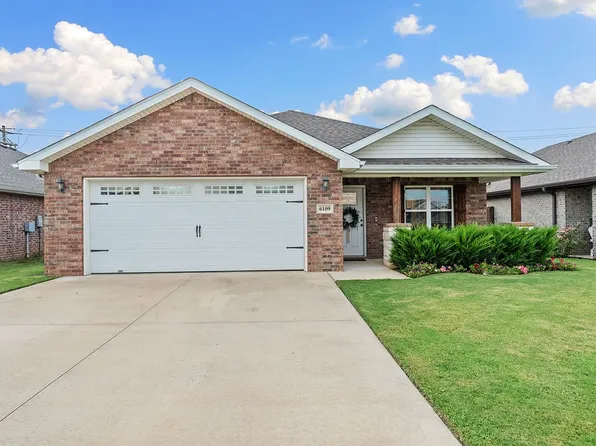 6109 NW McClellen St, Bentonville, AR 72713