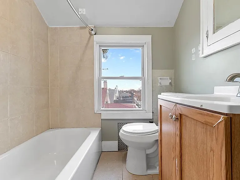 32 Llewellyn Ave #3 — Photo 7