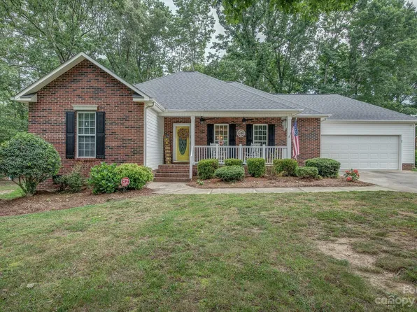 106 Laura Ct, Cherryville, NC 28021