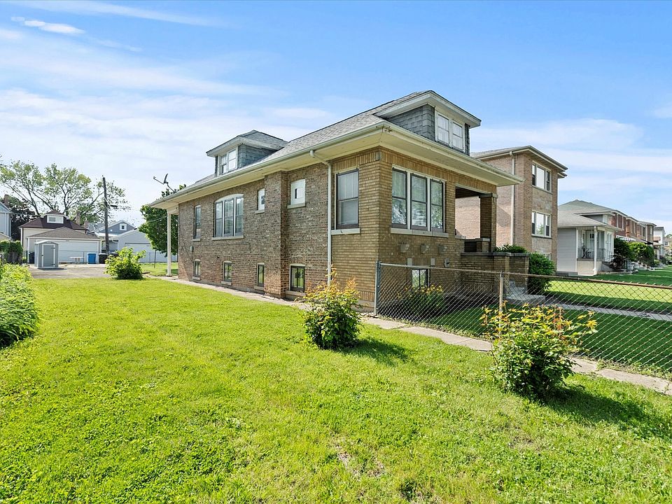 1st image of 2718 N Nordica Ave