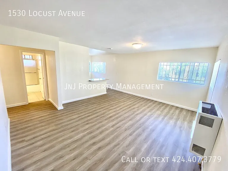 1530 Locust Ave — Photo 5